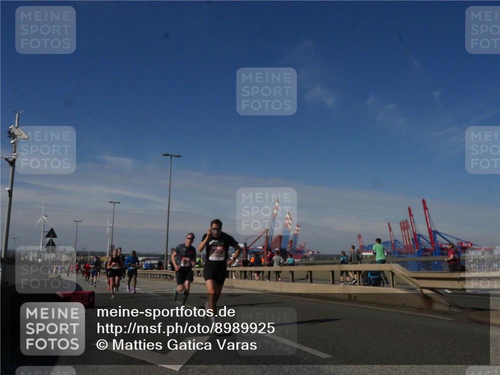 03.10.2025 - Köhlbrandbrückenlauf Matties Gatica Varas http://msf.ph/oto/8989925 03.10.2025 12:38:39 Position 2  meine-sportfotos.de