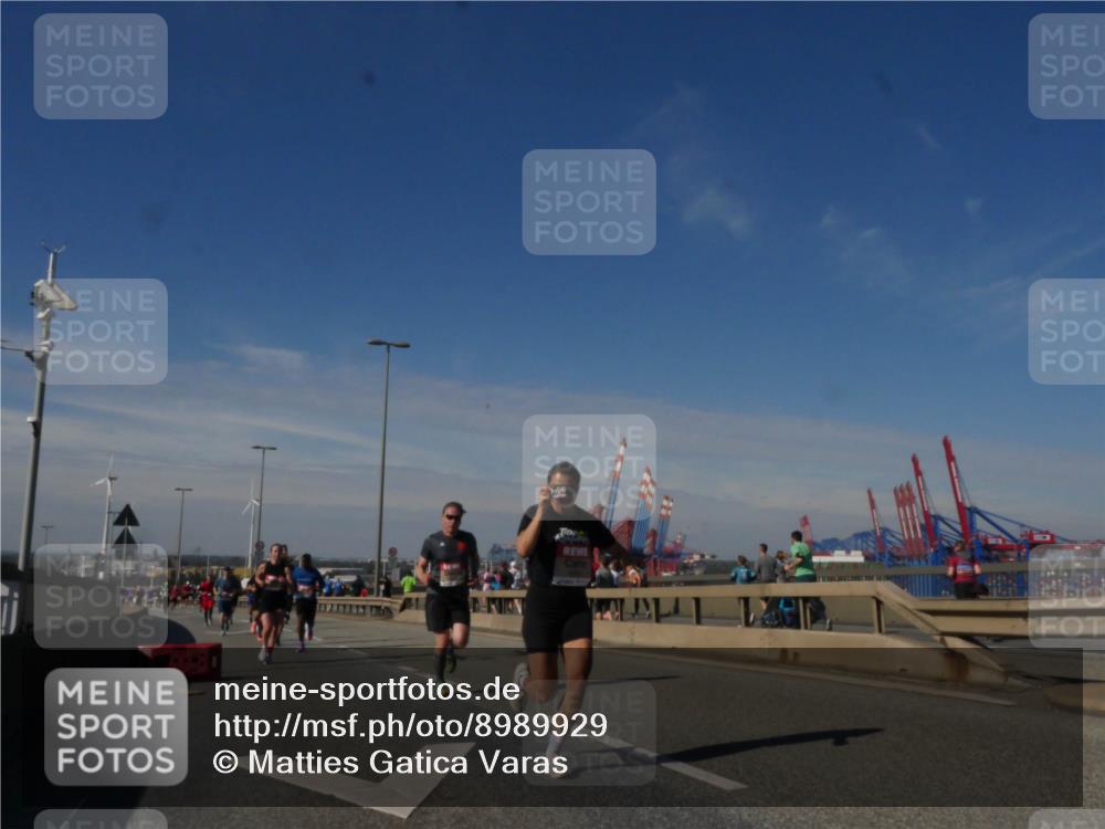 03.10.2025 - Köhlbrandbrückenlauf Matties Gatica Varas http://msf.ph/oto/8989929 03.10.2025 12:38:40 Position 2  meine-sportfotos.de