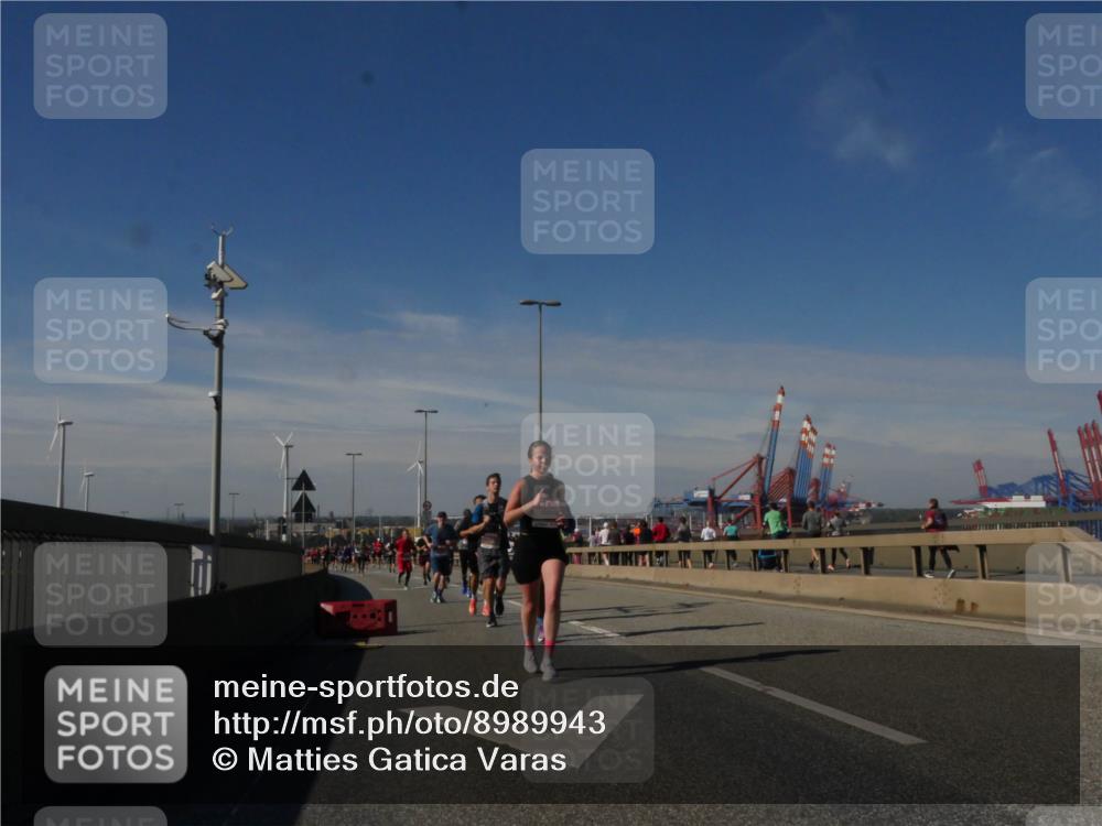 03.10.2025 - Köhlbrandbrückenlauf Matties Gatica Varas http://msf.ph/oto/8989943 03.10.2025 12:38:43 Position 2  meine-sportfotos.de