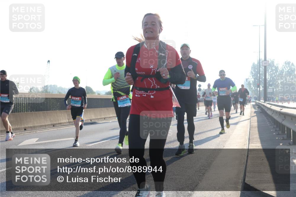 03.10.2025 - Köhlbrandbrückenlauf Luisa Fischer http://msf.ph/oto/8989944 03.10.2025 10:13:30 Position 3 3514, 3403, 1 meine-sportfotos.de
