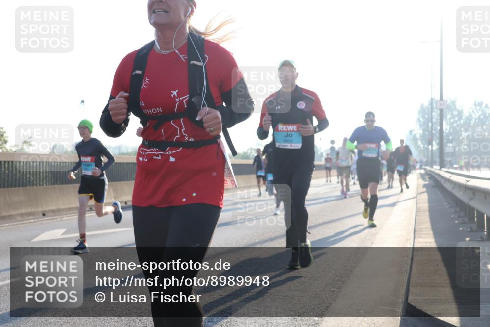 03.10.2025 - Köhlbrandbrückenlauf Luisa Fischer http://msf.ph/oto/8989948 03.10.2025 10:13:30 Position 3 3403 meine-sportfotos.de
