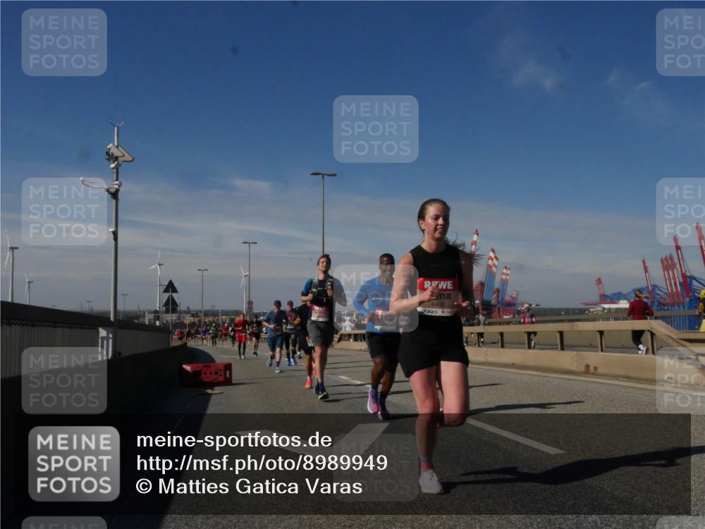 03.10.2025 - Köhlbrandbrückenlauf Matties Gatica Varas http://msf.ph/oto/8989949 03.10.2025 12:38:44 Position 2 4492 meine-sportfotos.de