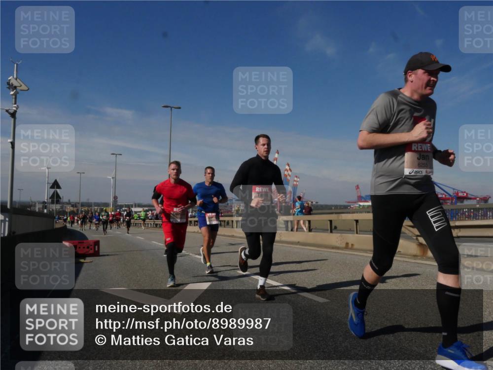03.10.2025 - Köhlbrandbrückenlauf Matties Gatica Varas http://msf.ph/oto/8989987 03.10.2025 12:38:50 Position 2 6255 meine-sportfotos.de