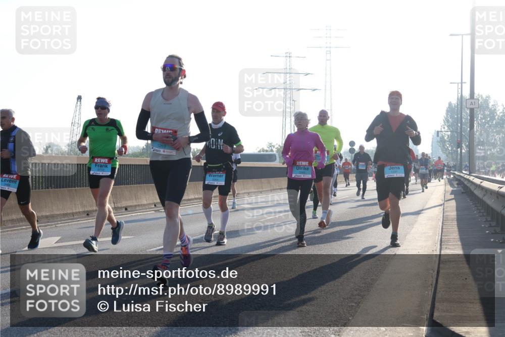 03.10.2025 - Köhlbrandbrückenlauf Luisa Fischer http://msf.ph/oto/8989991 03.10.2025 10:13:35 Position 3 3464, 2710, 1269, 1231, 1 meine-sportfotos.de