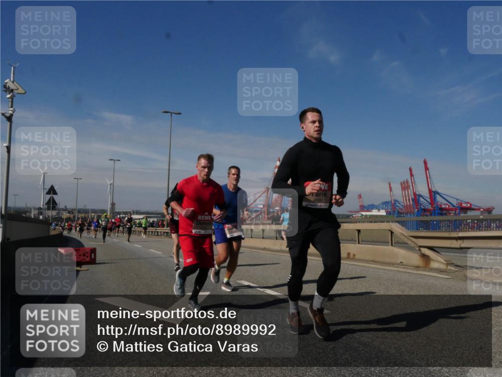 03.10.2025 - Köhlbrandbrückenlauf Matties Gatica Varas http://msf.ph/oto/8989992 03.10.2025 12:38:50 Position 2 4850 meine-sportfotos.de