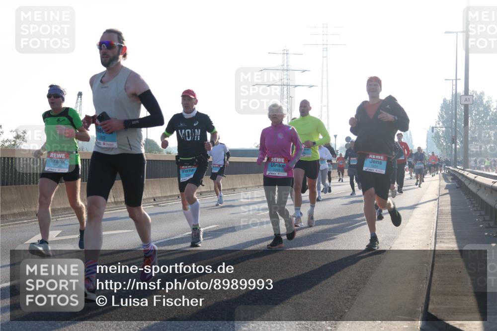 03.10.2025 - Köhlbrandbrückenlauf Luisa Fischer http://msf.ph/oto/8989993 03.10.2025 10:13:35 Position 3 2710, 1269, 1231, 1 meine-sportfotos.de