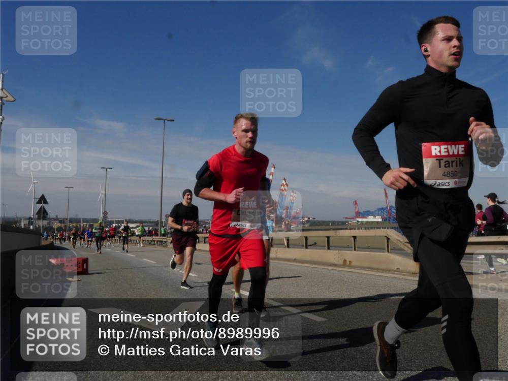 03.10.2025 - Köhlbrandbrückenlauf Matties Gatica Varas http://msf.ph/oto/8989996 03.10.2025 12:38:51 Position 2 5739, 4850 meine-sportfotos.de