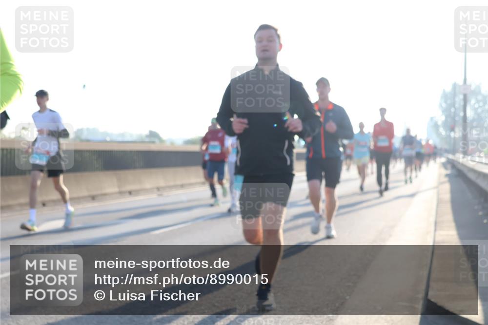 03.10.2025 - Köhlbrandbrückenlauf Luisa Fischer http://msf.ph/oto/8990015 03.10.2025 10:13:38 Position 3  meine-sportfotos.de