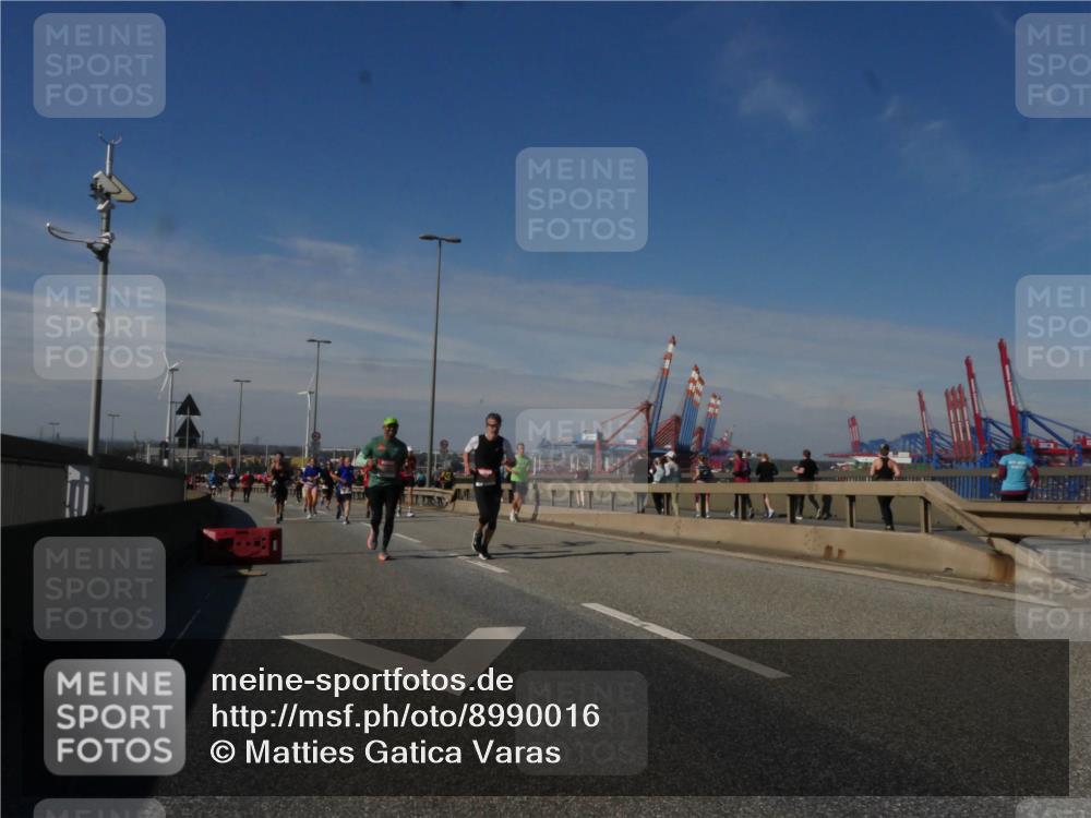 03.10.2025 - Köhlbrandbrückenlauf Matties Gatica Varas http://msf.ph/oto/8990016 03.10.2025 12:38:56 Position 2  meine-sportfotos.de