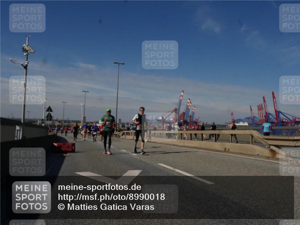 03.10.2025 - Köhlbrandbrückenlauf Matties Gatica Varas http://msf.ph/oto/8990018 03.10.2025 12:38:57 Position 2  meine-sportfotos.de