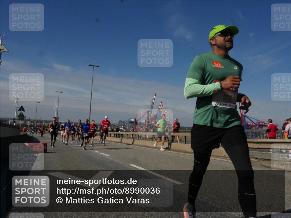 03.10.2025 - Köhlbrandbrückenlauf Matties Gatica Varas http://msf.ph/oto/8990036 03.10.2025 12:38:59 Position 2 6739 meine-sportfotos.de