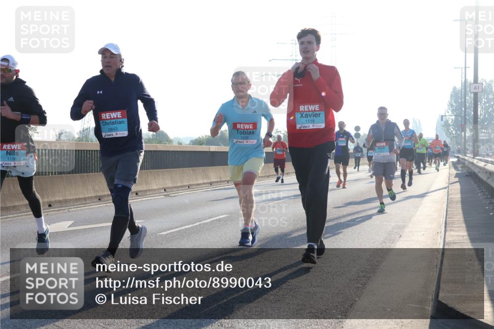 03.10.2025 - Köhlbrandbrückenlauf Luisa Fischer http://msf.ph/oto/8990043 03.10.2025 10:13:41 Position 3 1130, 2843, 1639, 1118, 1 meine-sportfotos.de