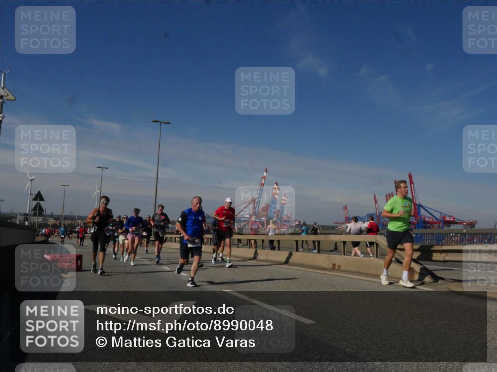 03.10.2025 - Köhlbrandbrückenlauf Matties Gatica Varas http://msf.ph/oto/8990048 03.10.2025 12:39:01 Position 2  meine-sportfotos.de