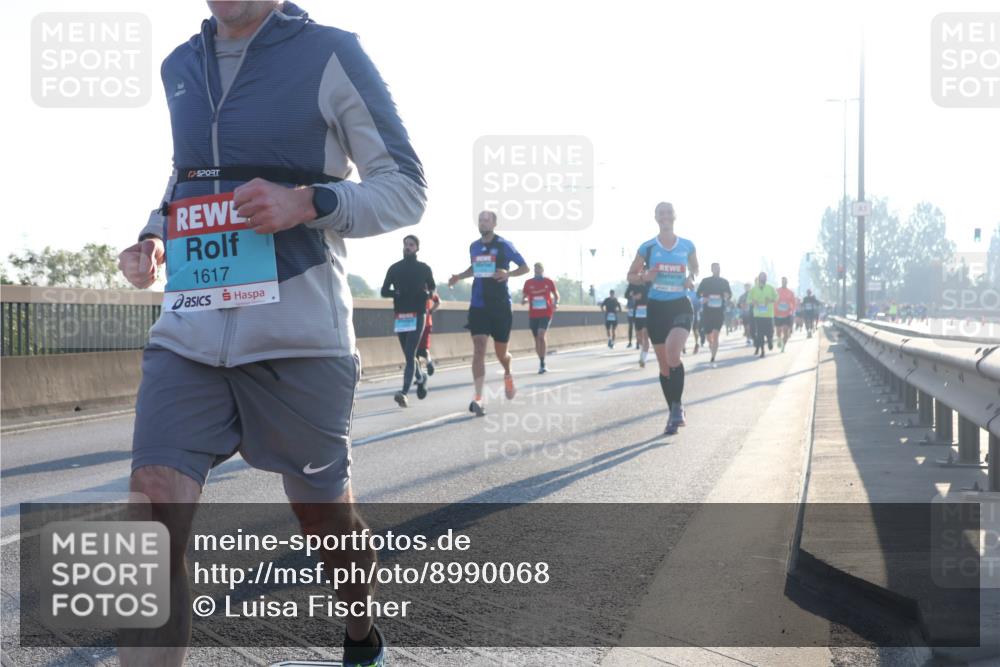03.10.2025 - Köhlbrandbrückenlauf Luisa Fischer http://msf.ph/oto/8990068 03.10.2025 10:13:44 Position 3 1617 meine-sportfotos.de