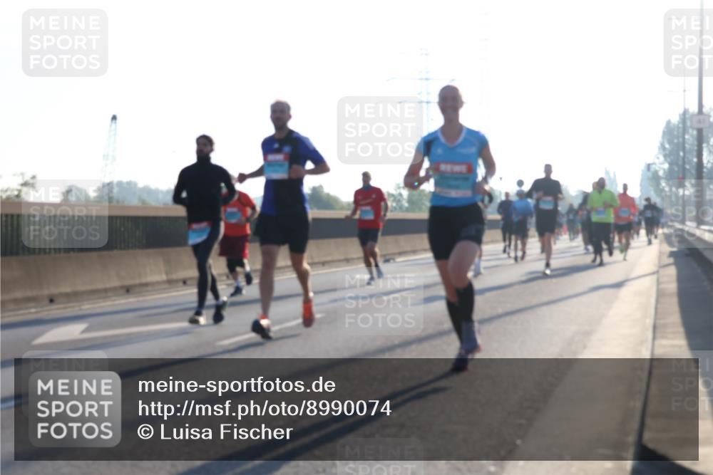 03.10.2025 - Köhlbrandbrückenlauf Luisa Fischer http://msf.ph/oto/8990074 03.10.2025 10:13:45 Position 3  meine-sportfotos.de