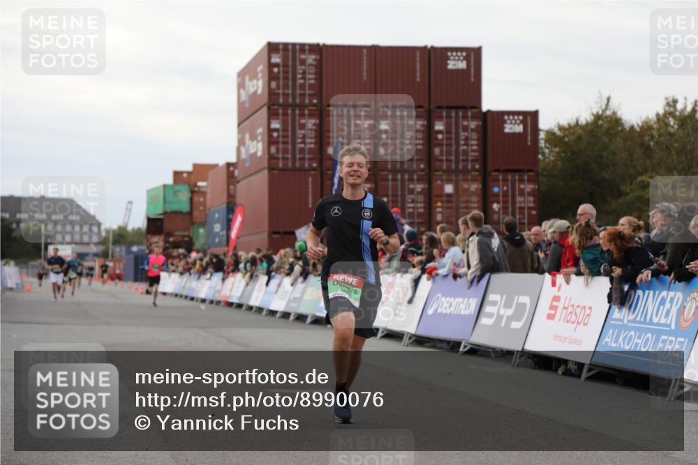 03.10.2025 - Köhlbrandbrückenlauf Yannick Fuchs http://msf.ph/oto/8990076 03.10.2025 16:01:42 Ziel 7805, 9453 meine-sportfotos.de