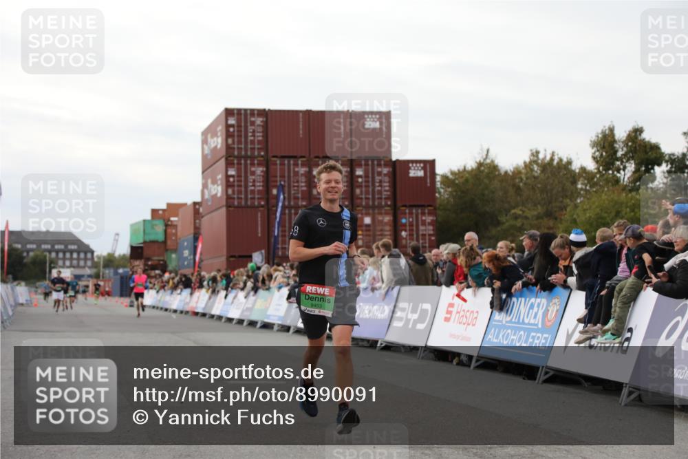 03.10.2025 - Köhlbrandbrückenlauf Yannick Fuchs http://msf.ph/oto/8990091 03.10.2025 16:01:43 Ziel 7805, 9453 meine-sportfotos.de