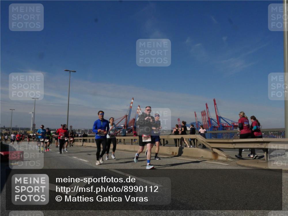 03.10.2025 - Köhlbrandbrückenlauf Matties Gatica Varas http://msf.ph/oto/8990112 03.10.2025 12:39:11 Position 2 118 meine-sportfotos.de