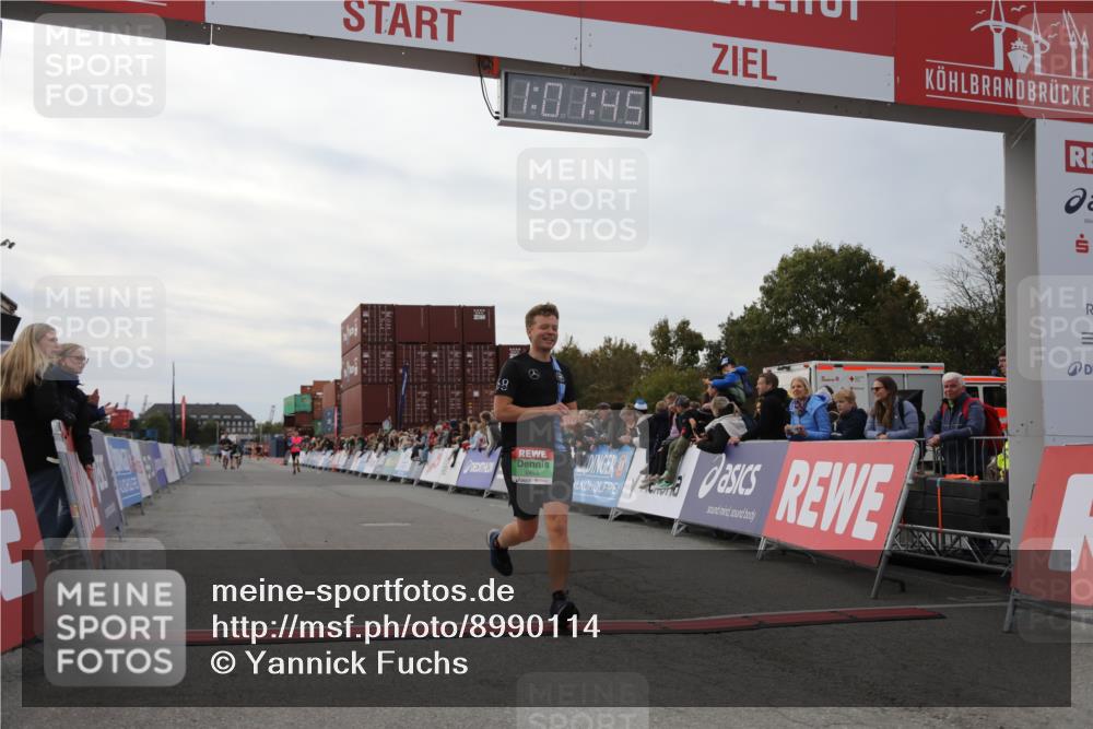 03.10.2025 - Köhlbrandbrückenlauf Yannick Fuchs http://msf.ph/oto/8990114 03.10.2025 16:01:44 Ziel 7805, 9453 meine-sportfotos.de