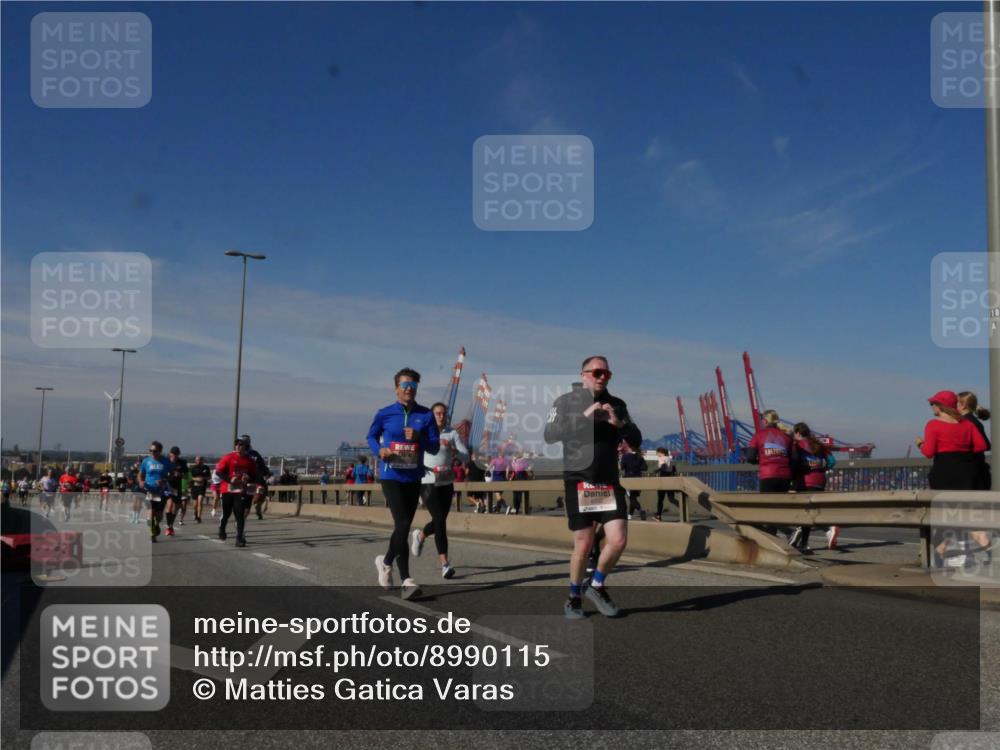 03.10.2025 - Köhlbrandbrückenlauf Matties Gatica Varas http://msf.ph/oto/8990115 03.10.2025 12:39:11 Position 2 2025 meine-sportfotos.de