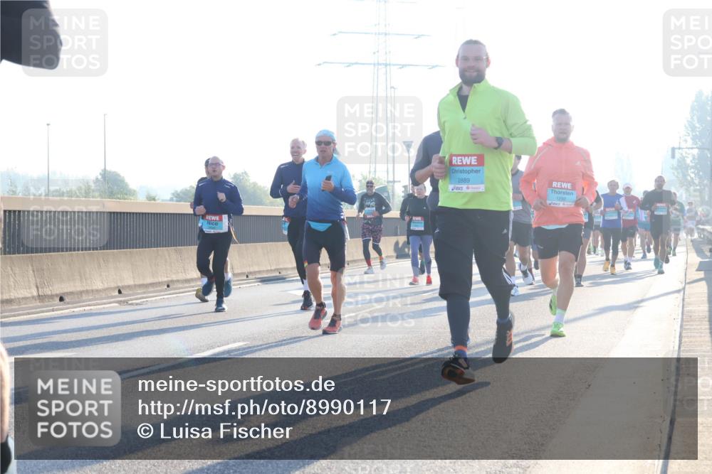 03.10.2025 - Köhlbrandbrückenlauf Luisa Fischer http://msf.ph/oto/8990117 03.10.2025 10:13:50 Position 3 2889, 1292 meine-sportfotos.de