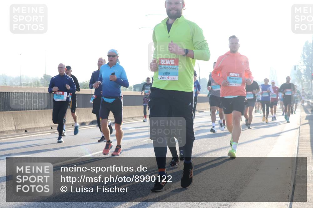 03.10.2025 - Köhlbrandbrückenlauf Luisa Fischer http://msf.ph/oto/8990122 03.10.2025 10:13:51 Position 3 2889, 1292 meine-sportfotos.de
