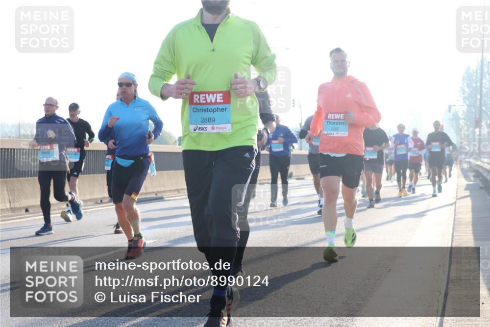 03.10.2025 - Köhlbrandbrückenlauf Luisa Fischer http://msf.ph/oto/8990124 03.10.2025 10:13:51 Position 3 2889, 1292 meine-sportfotos.de