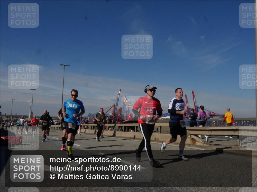 03.10.2025 - Köhlbrandbrückenlauf Matties Gatica Varas http://msf.ph/oto/8990144 03.10.2025 12:39:15 Position 2  meine-sportfotos.de
