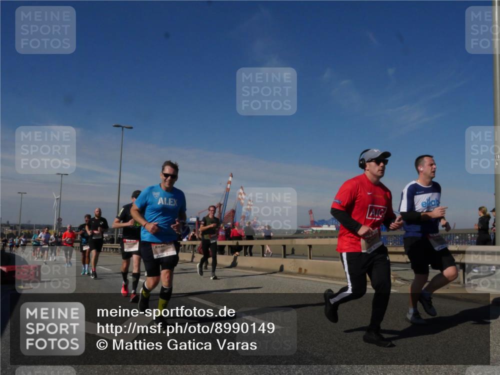 03.10.2025 - Köhlbrandbrückenlauf Matties Gatica Varas http://msf.ph/oto/8990149 03.10.2025 12:39:16 Position 2 6092, 118 meine-sportfotos.de
