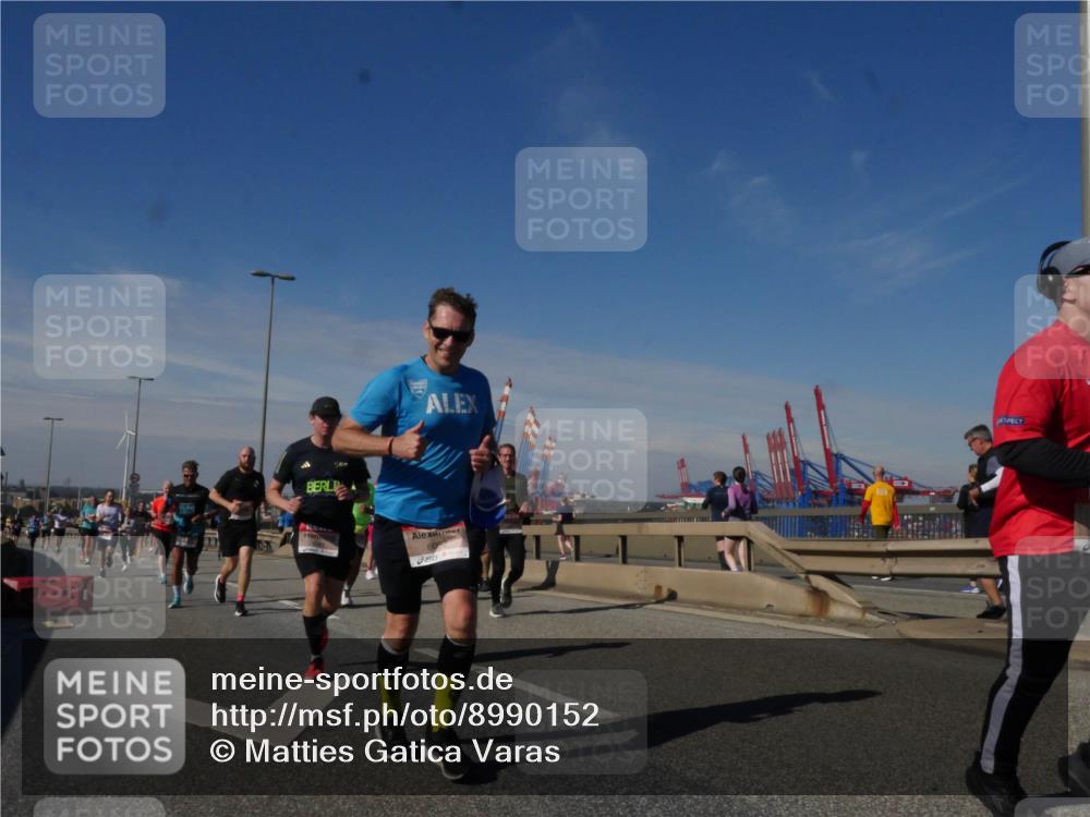 03.10.2025 - Köhlbrandbrückenlauf Matties Gatica Varas http://msf.ph/oto/8990152 03.10.2025 12:39:16 Position 2 6092 meine-sportfotos.de