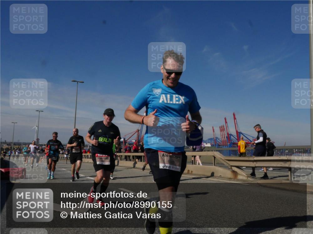 03.10.2025 - Köhlbrandbrückenlauf Matties Gatica Varas http://msf.ph/oto/8990155 03.10.2025 12:39:17 Position 2 118, 6092 meine-sportfotos.de