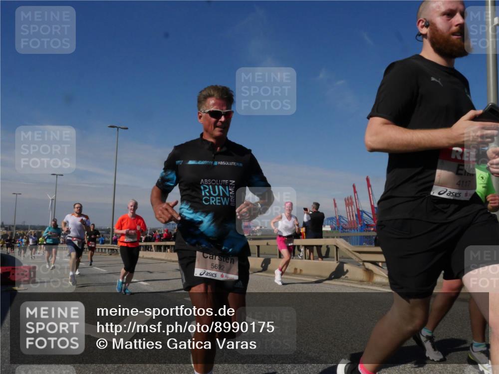 03.10.2025 - Köhlbrandbrückenlauf Matties Gatica Varas http://msf.ph/oto/8990175 03.10.2025 12:39:20 Position 2 4117, 5692 meine-sportfotos.de