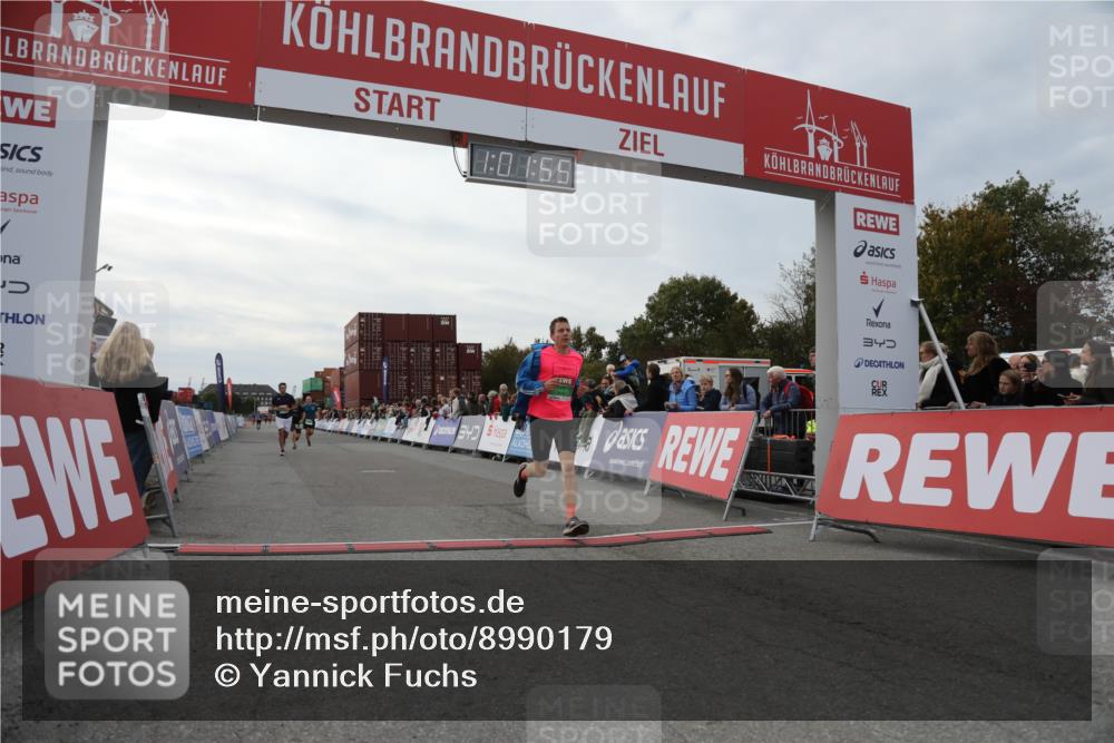 03.10.2025 - Köhlbrandbrückenlauf Yannick Fuchs http://msf.ph/oto/8990179 03.10.2025 16:01:53 Ziel 7204, 9145, 9192, 9324 meine-sportfotos.de