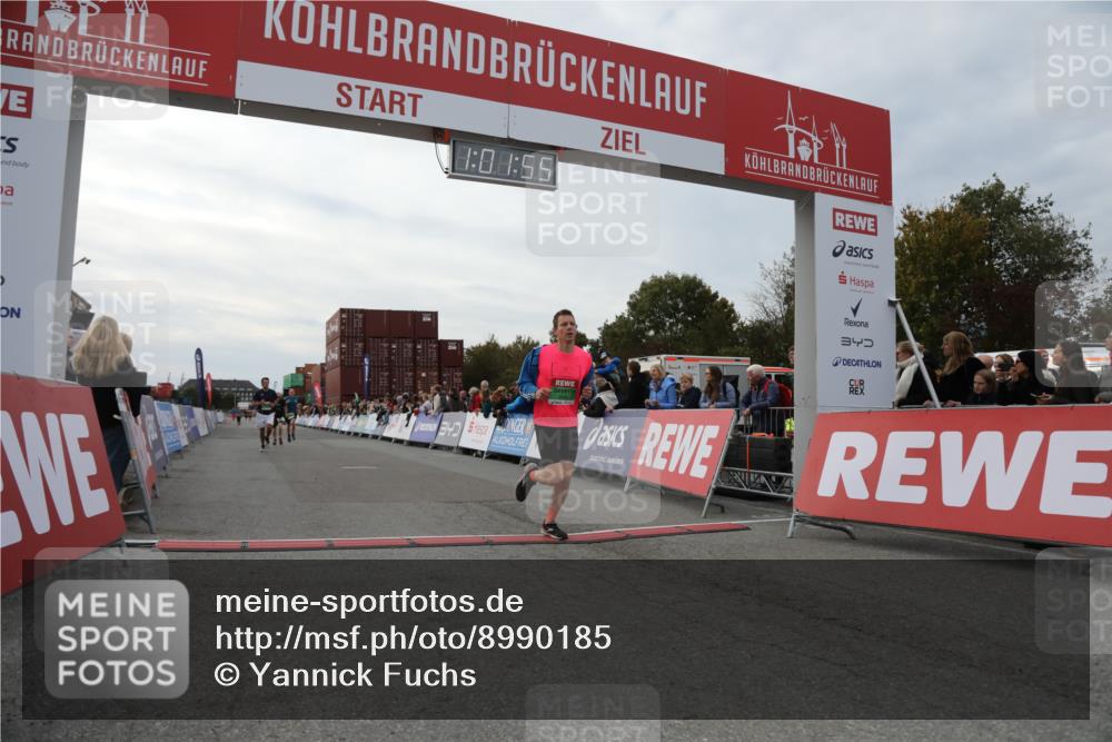 03.10.2025 - Köhlbrandbrückenlauf Yannick Fuchs http://msf.ph/oto/8990185 03.10.2025 16:01:53 Ziel 7204, 9145, 9192, 9324 meine-sportfotos.de