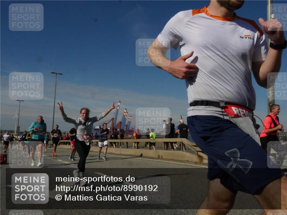 03.10.2025 - Köhlbrandbrückenlauf Matties Gatica Varas http://msf.ph/oto/8990192 03.10.2025 12:39:23 Position 2  meine-sportfotos.de