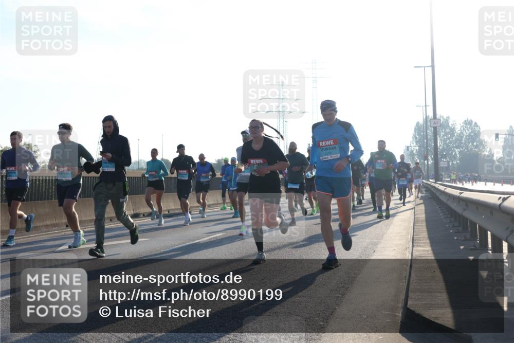 03.10.2025 - Köhlbrandbrückenlauf Luisa Fischer http://msf.ph/oto/8990199 03.10.2025 10:14:00 Position 3 3317 meine-sportfotos.de