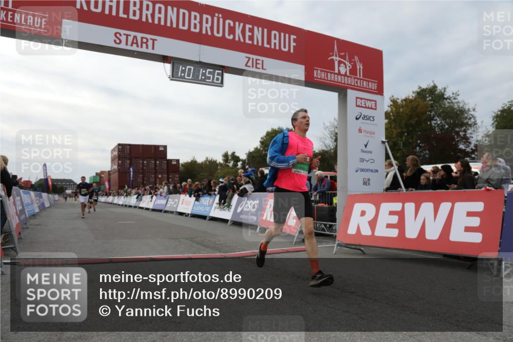 03.10.2025 - Köhlbrandbrückenlauf Yannick Fuchs http://msf.ph/oto/8990209 03.10.2025 16:01:54 Ziel 7204, 9145, 9192, 9324 meine-sportfotos.de