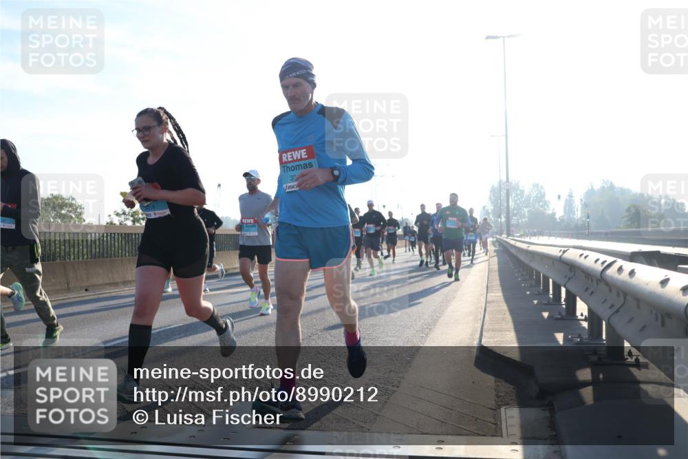03.10.2025 - Köhlbrandbrückenlauf Luisa Fischer http://msf.ph/oto/8990212 03.10.2025 10:14:02 Position 3 33, 00, 0, 0, 0, 00, 0 meine-sportfotos.de