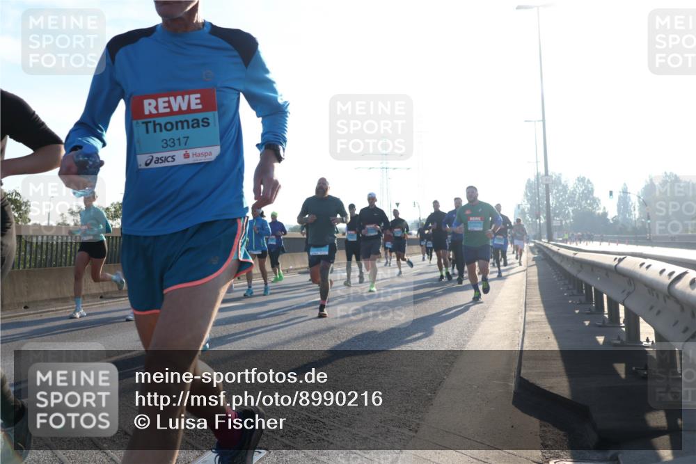 03.10.2025 - Köhlbrandbrückenlauf Luisa Fischer http://msf.ph/oto/8990216 03.10.2025 10:14:02 Position 3 3317 meine-sportfotos.de