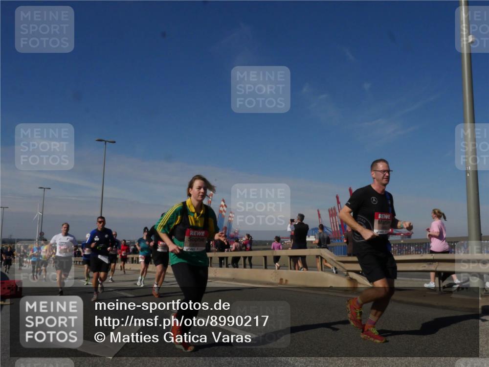 03.10.2025 - Köhlbrandbrückenlauf Matties Gatica Varas http://msf.ph/oto/8990217 03.10.2025 12:39:27 Position 2  meine-sportfotos.de