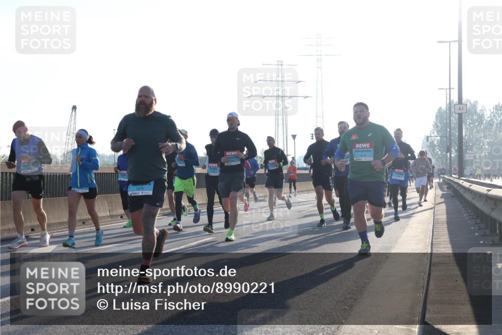 03.10.2025 - Köhlbrandbrückenlauf Luisa Fischer http://msf.ph/oto/8990221 03.10.2025 10:14:03 Position 3 1072, 1213, 1 meine-sportfotos.de