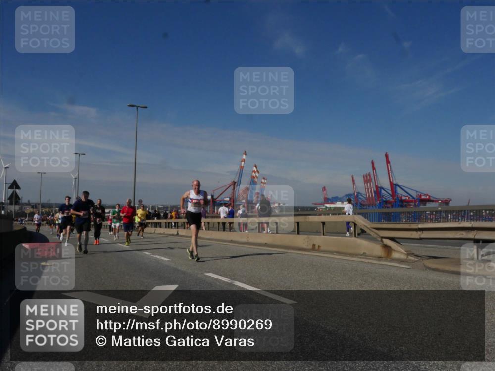 03.10.2025 - Köhlbrandbrückenlauf Matties Gatica Varas http://msf.ph/oto/8990269 03.10.2025 12:39:34 Position 2  meine-sportfotos.de