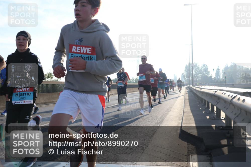 03.10.2025 - Köhlbrandbrückenlauf Luisa Fischer http://msf.ph/oto/8990270 03.10.2025 10:14:09 Position 3 2760 meine-sportfotos.de