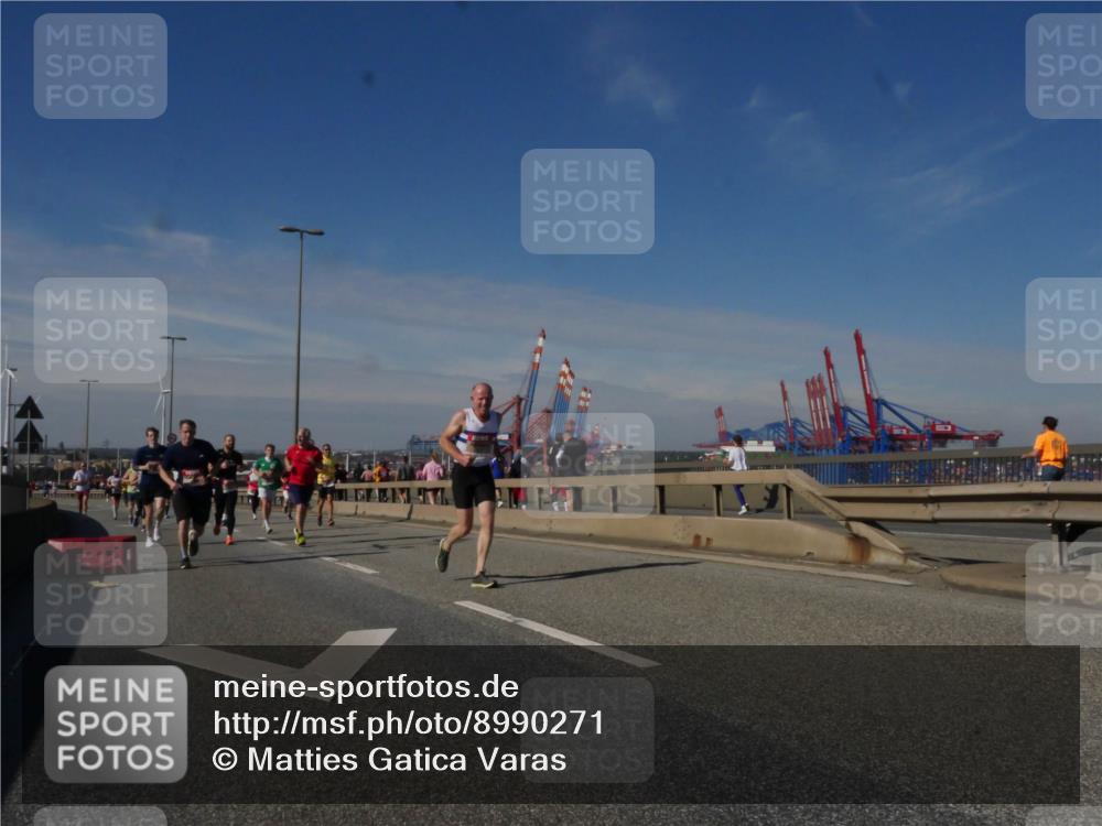 03.10.2025 - Köhlbrandbrückenlauf Matties Gatica Varas http://msf.ph/oto/8990271 03.10.2025 12:39:34 Position 2  meine-sportfotos.de