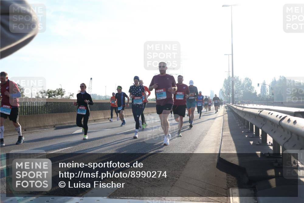 03.10.2025 - Köhlbrandbrückenlauf Luisa Fischer http://msf.ph/oto/8990274 03.10.2025 10:14:09 Position 3 1411 meine-sportfotos.de