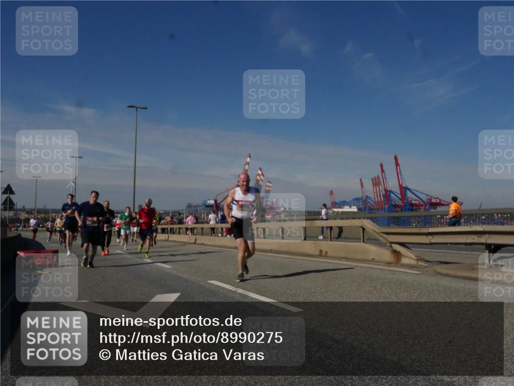03.10.2025 - Köhlbrandbrückenlauf Matties Gatica Varas http://msf.ph/oto/8990275 03.10.2025 12:39:35 Position 2  meine-sportfotos.de