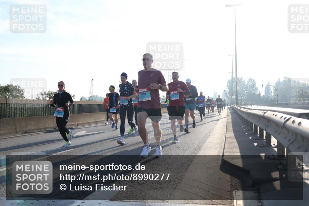 03.10.2025 - Köhlbrandbrückenlauf Luisa Fischer http://msf.ph/oto/8990277 03.10.2025 10:14:09 Position 3 1411 meine-sportfotos.de