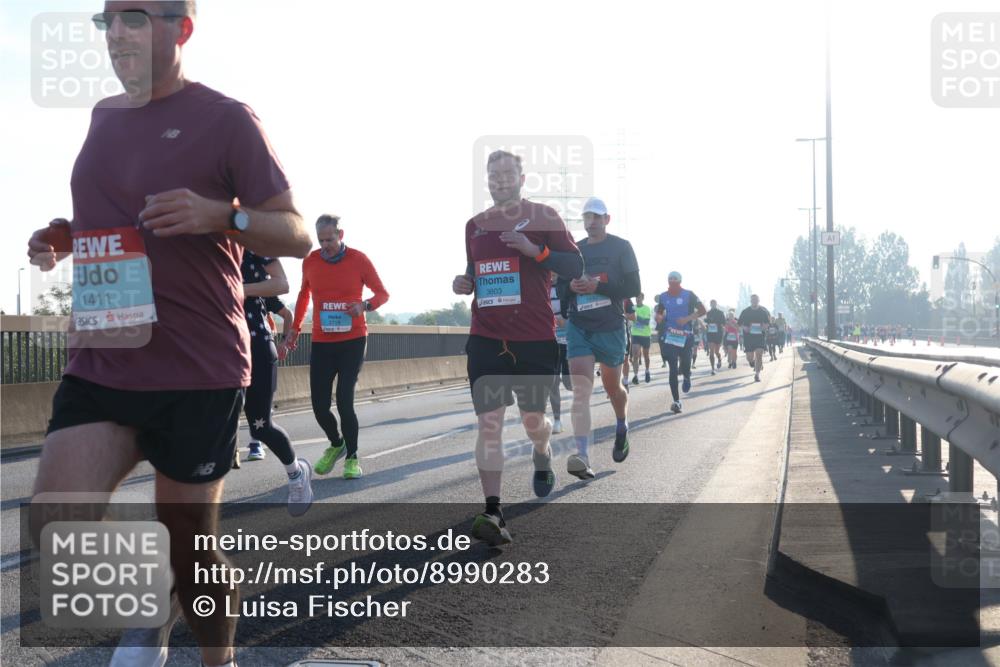 03.10.2025 - Köhlbrandbrückenlauf Luisa Fischer http://msf.ph/oto/8990283 03.10.2025 10:14:10 Position 3 1411, 3603 meine-sportfotos.de