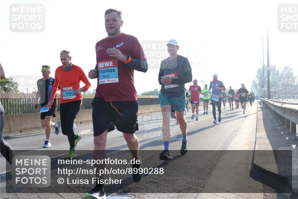 03.10.2025 - Köhlbrandbrückenlauf Luisa Fischer http://msf.ph/oto/8990288 03.10.2025 10:14:11 Position 3 3719, 3603 meine-sportfotos.de