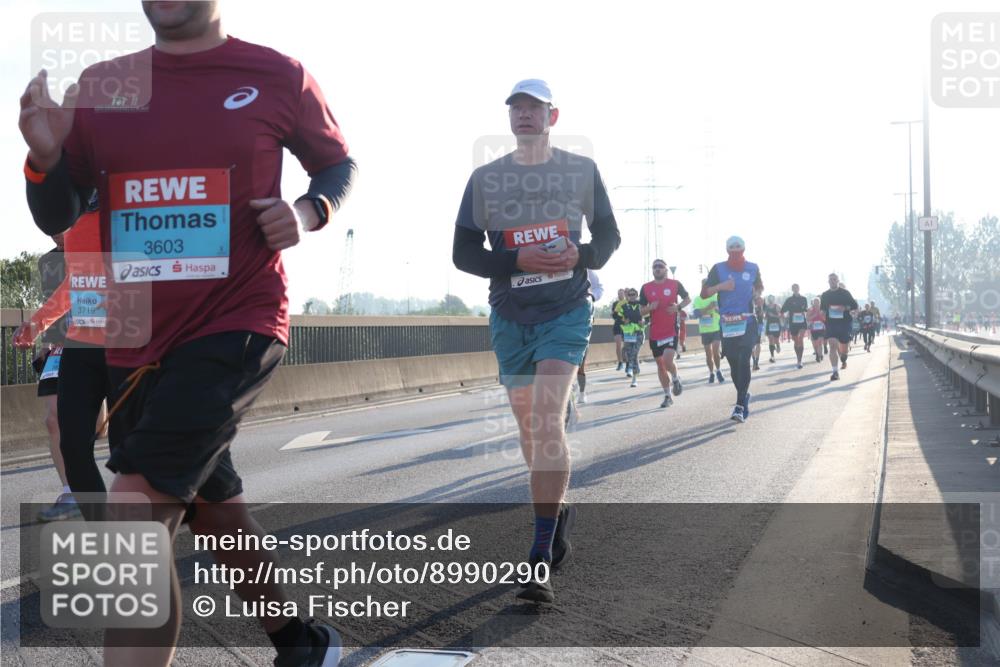 03.10.2025 - Köhlbrandbrückenlauf Luisa Fischer http://msf.ph/oto/8990290 03.10.2025 10:14:11 Position 3 3719, 3603 meine-sportfotos.de